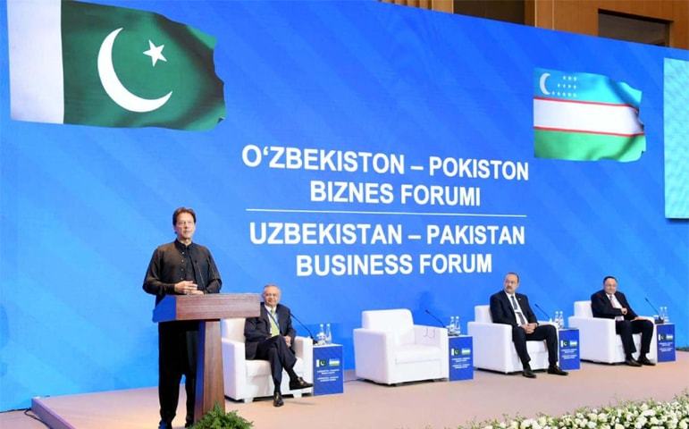 پاکستان اور ازبکستان کے رہنماؤں نے متعدد مفاہمت ناموں پر دستخط کر دیے،سی پیک کے تحت علاقائی روابط اورتجارت فروغ دینے پر اتفاق۔